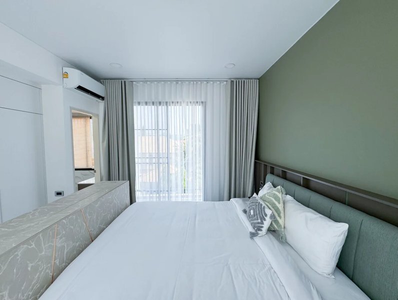 3 bedroom townhouse 5 minutes from Bang Tao Beach, Phuket in Laguna Park