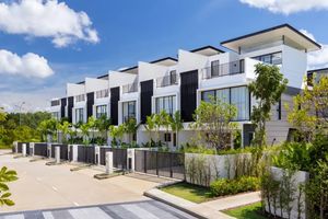 3 bedroom townhouse 5 minutes from Bang Tao Beach, Phuket in Laguna Park