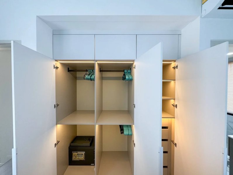 3 bedroom townhouse 5 minutes from Bang Tao Beach, Phuket in Laguna Park