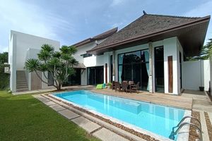 วิลล่า 3 ห้องนอนพร้อมสระว่ายน้ำในเชิงตะไล,ภูเก็ตที่วิงวิลล่า