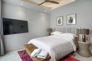 4 Bedroom Villa with private pool in Layan, Phuket in Botanica Lakeside