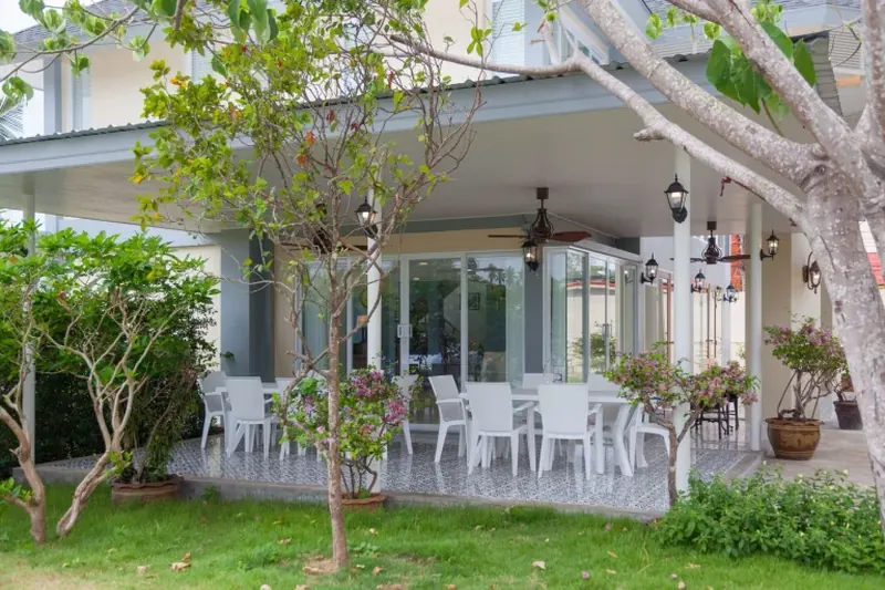 Garden of condo in Rawai