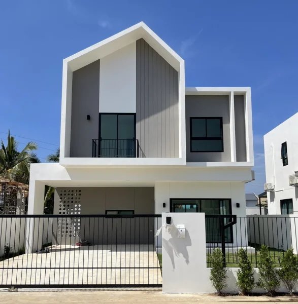 Two-storey house in Talang district, Phuket in NAI HOME Srisunthon2 complex