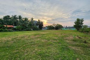 Land plot of 4.75 rai in Bang Tao area, Phuket