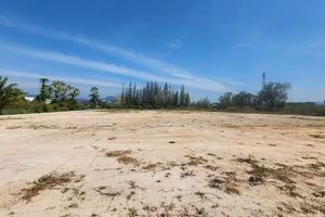 Land plot 4 rai in Cherng Talai area, Phuket
