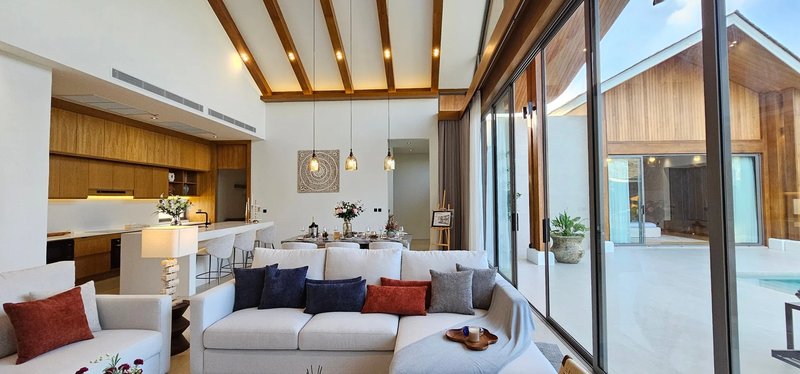 Вилла с 4 спальнями и бассейном на Таланге, Пхукет в Nakara Luxury Grand Villas