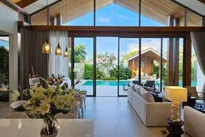 villa in Choeng Thale