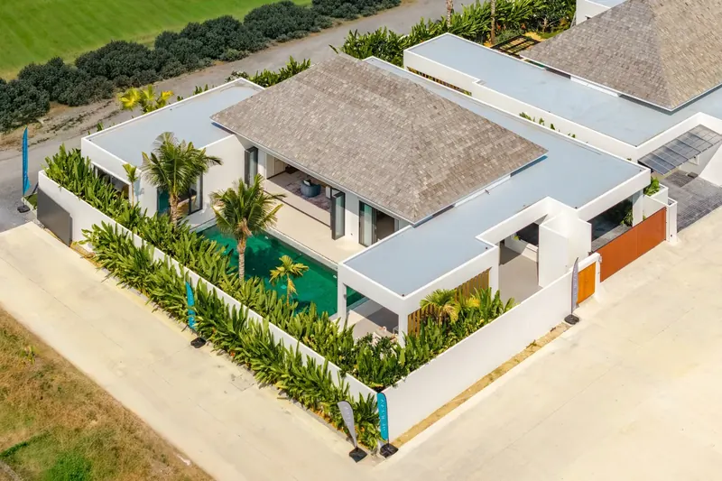 villa in Choeng Thale