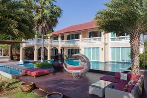 9 Bedroom Villa for rent in Rawai area, Phuket