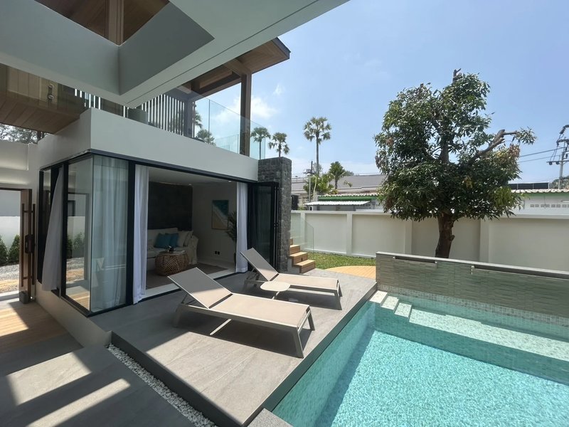 Two-storey 3 bedroom villa with private pool in Bang Tao, Phuket at Dareeya Villas Complex