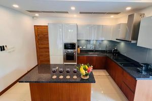 Villa with pool for rent in Bang Tao, Phuket in Anchan