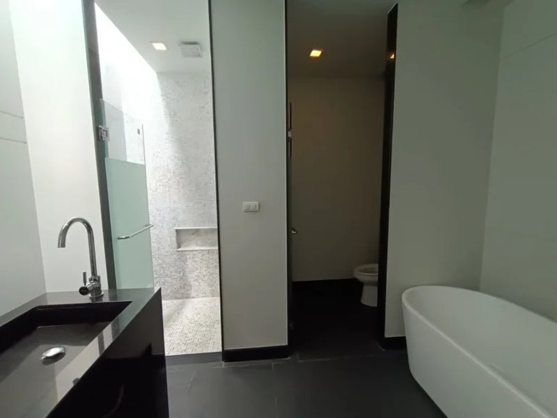 วิลล่า 3 ห้องนอนพร้อมสระว่ายน้ำในเชิงตะไล,ภูเก็ตที่วิงวิลล่า