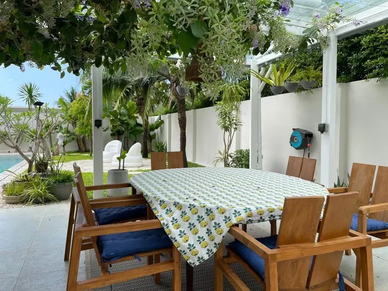 villa in Choeng Thale