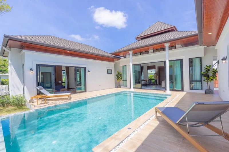 4 Bedroom Villa with Pool in Chalong, Phuket in Kiri Buddha