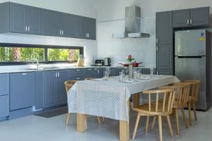 4 bedroom villa with pool for rent in Rawai, Phuket