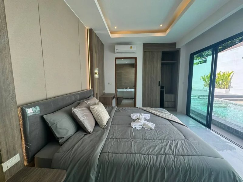 Двухэтажная вилла с 3 спальнями и частным бассейном на Раваи, Пхукет