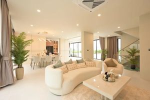 Three-storey 4 bedroom house in Ratsada area, Phuket at Anocha Luxury Villas
