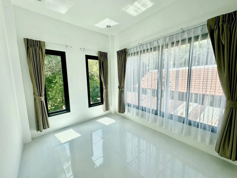 Ready-made 4 bedroom house with swimming pool in Talang area, Phuket at a bargain price