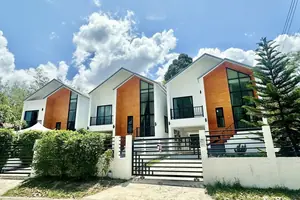 townhouse in Thep Krasasttri