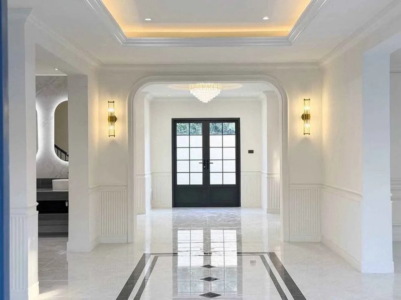 บ้านสองชั้นพร้อมสวนกว้างขวางบริเวณเกาะแก้วจังหวัดภูเก็ต