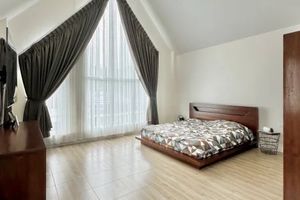 Two-storey villa with private pool and restaurant in Talang area, Phuket