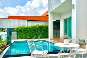 Two-storey villa with private pool and restaurant in Talang area, Phuket