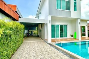 Two-storey villa with private pool and restaurant in Talang area, Phuket