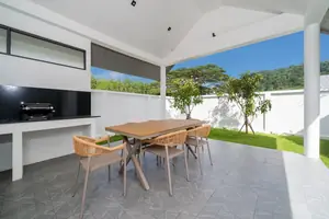 villa in Sakhu