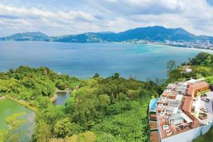 Penthouse with terrace and plunge pool in Patong, Phuket at Blue Point Condo Patong