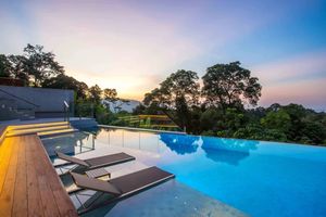 Penthouse with terrace and plunge pool in Patong, Phuket at Blue Point Condo Patong
