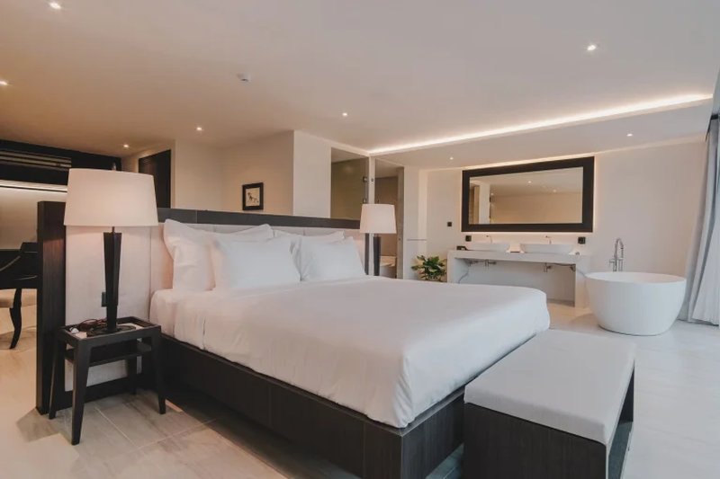 4 Bedroom Villa with Sea View for rent in Rawai, Phuket