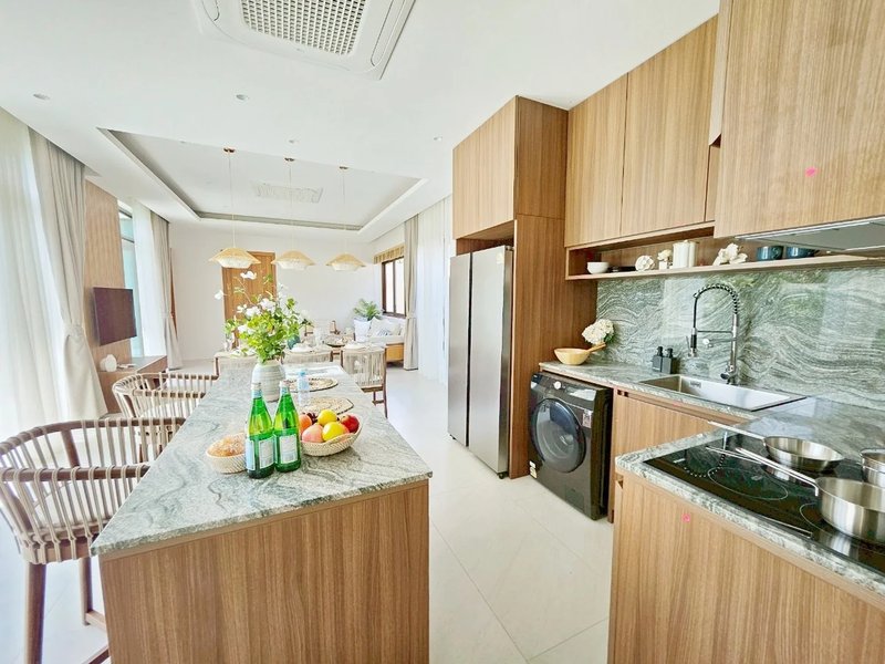 วิลล่า 2 ห้องนอนพร้อมสระว่ายน้ำส่วนตัวใกล้หาดในยางภูเก็ตที่ภูวิสต้า 3 ในยางคอมเพล็กซ์