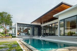 Autumn Villa with 3 Bedrooms and private pool in Talang, Phuket at Botanica Four Seasons