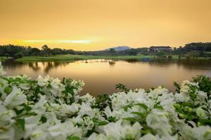 Luxury Duplex 2 Bedroom apartment in a gated community with Golf courses in Blue Canyon Heights