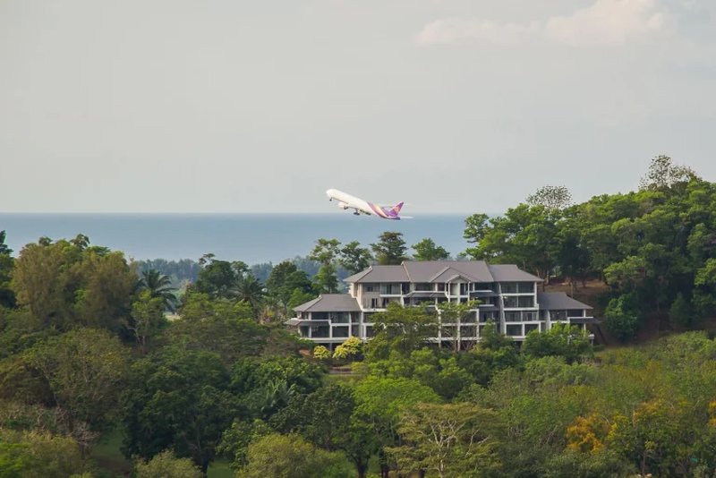 Luxury Duplex 2 Bedroom apartment in a gated community with Golf courses in Blue Canyon Heights