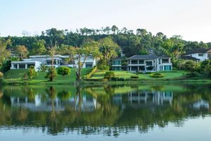 Luxury Duplex 2 Bedroom apartment in a gated community with Golf courses in Blue Canyon Heights