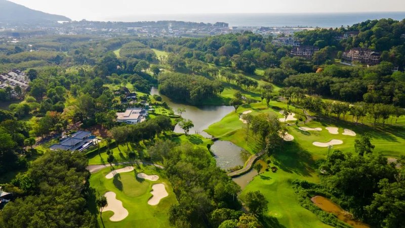 Luxury Duplex 2 Bedroom apartment in a gated community with Golf courses in Blue Canyon Heights