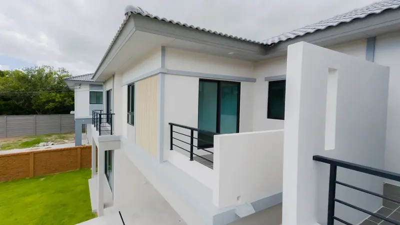 townhouse in Thep Krasasttri