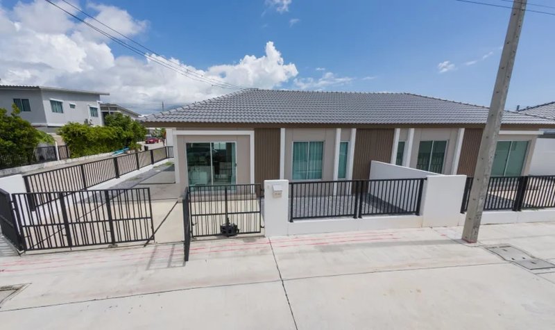 Modern 3 bedroom house in Talang area, Phuket in Pruksa Ville