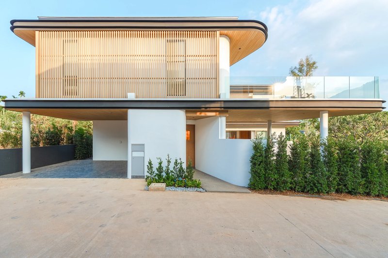 Two-storey villa with private pool and 4 bedrooms in Talang area, Phuket in Nature's Rest Villa Cherngtalay complex