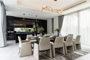 villa in Si Sunthon