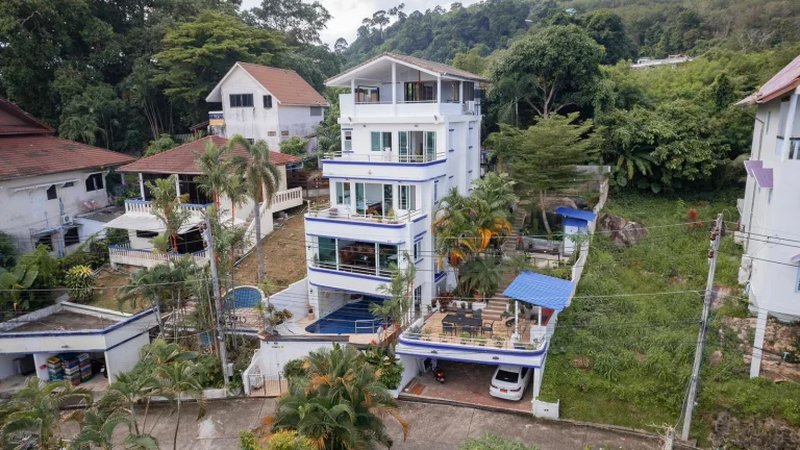 5 Bedroom Villa with Pool for rent in Patong area, Phuket