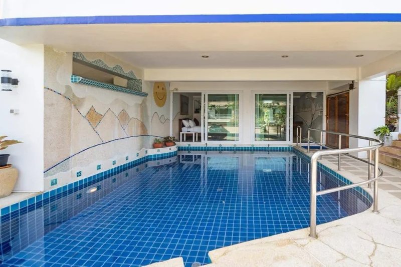 5 Bedroom Villa with Pool for rent in Patong area, Phuket