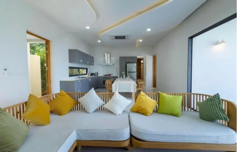 4 bedroom villa with pool for rent in Rawai, Phuket