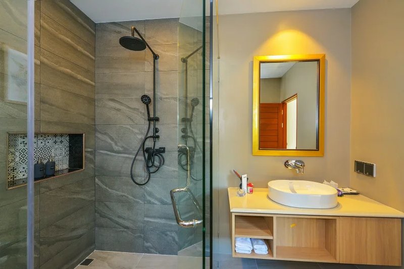 Two-storey villa with pool in Rawai, Phuket at Le Villa Rawai