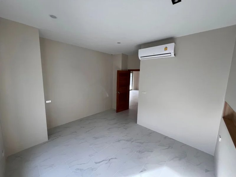 3 Bedroom Villa with private pool in Chalong area, Phuket