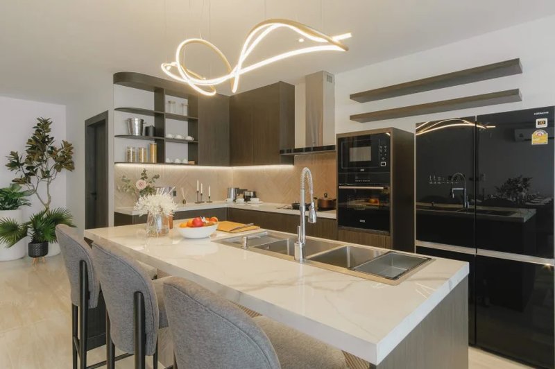 4 Bedroom Villa with Sea View for rent in Rawai, Phuket