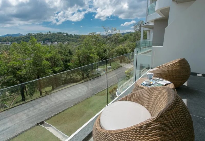 Luxury Duplex 2 Bedroom apartment in a gated community with Golf courses in Blue Canyon Heights