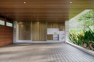 Трехэтажная вилла с 3 спальнями и бассейном в районе Лагуна, Пхукет в Marquis Estates