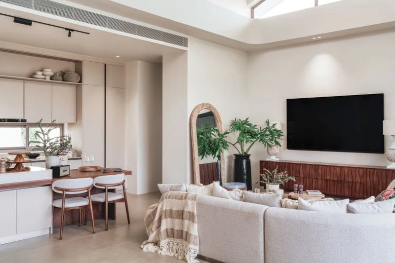 Elegant 3 bedroom villa with pool in Talang area, Phuket in Manor Phuket